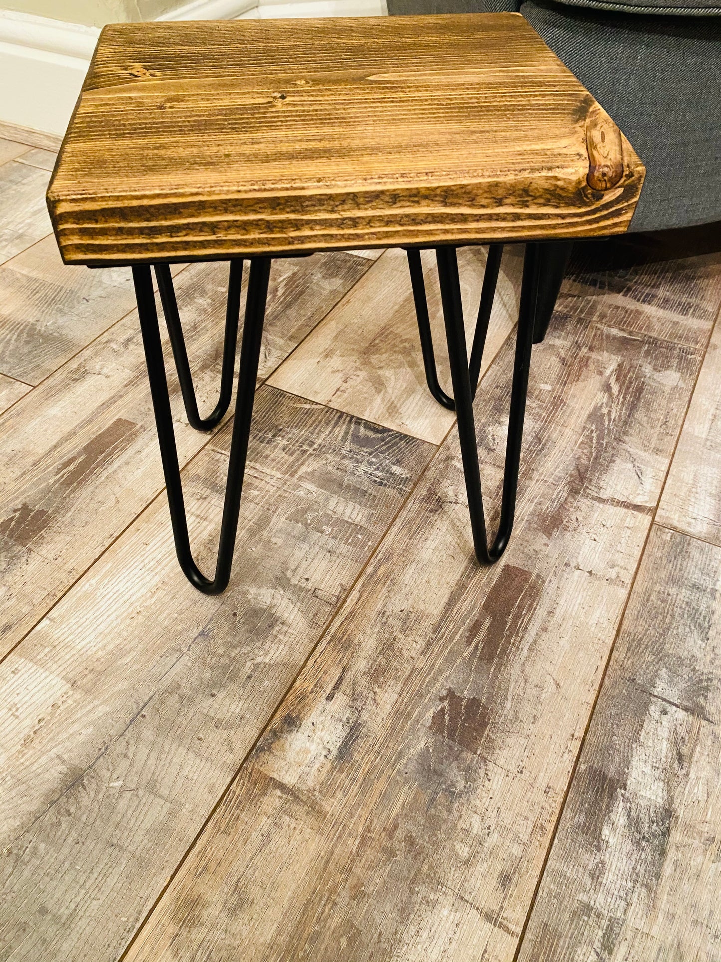 Rustic plant stand with hair pin legs